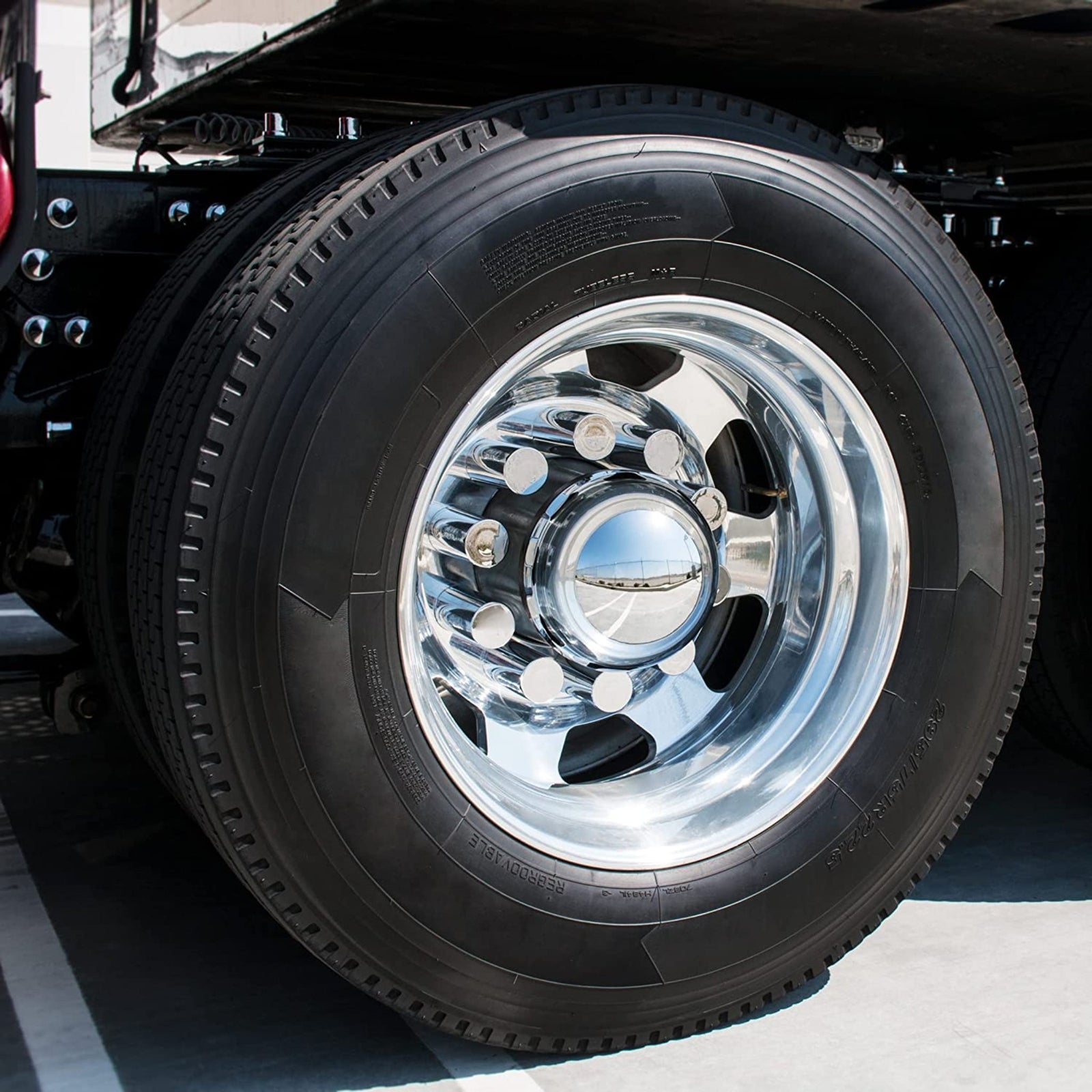 United Pacific - Chrome Plastic Tall Cylinder Thread-On Lug Nut Cover (33 mm Base) - The New Vernon Truck Wash