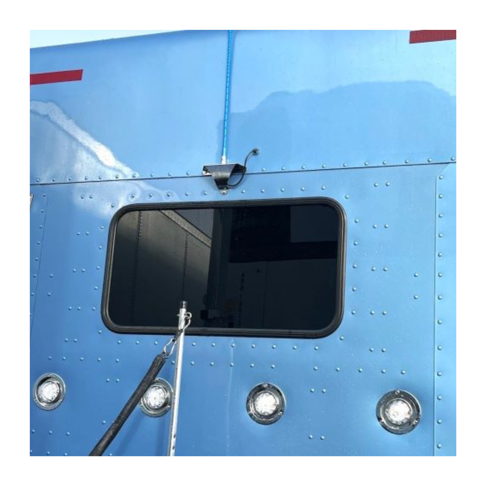 Antenna Bracket for Peterbilt and Kenworth | JML Kustoms