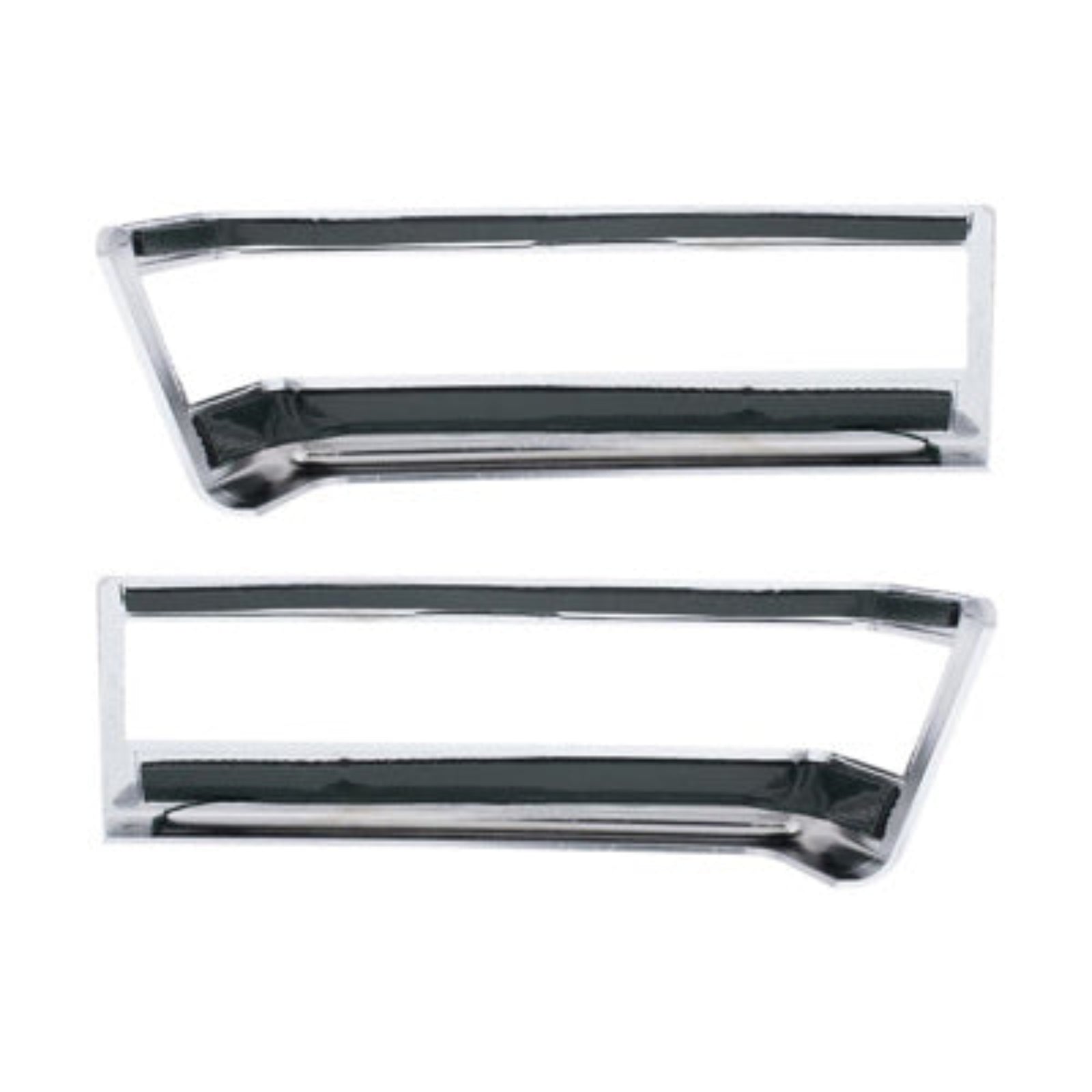 Chrome Turn Signal Bezels for Freightliner Cascadia 2018–2023 | United Pacific