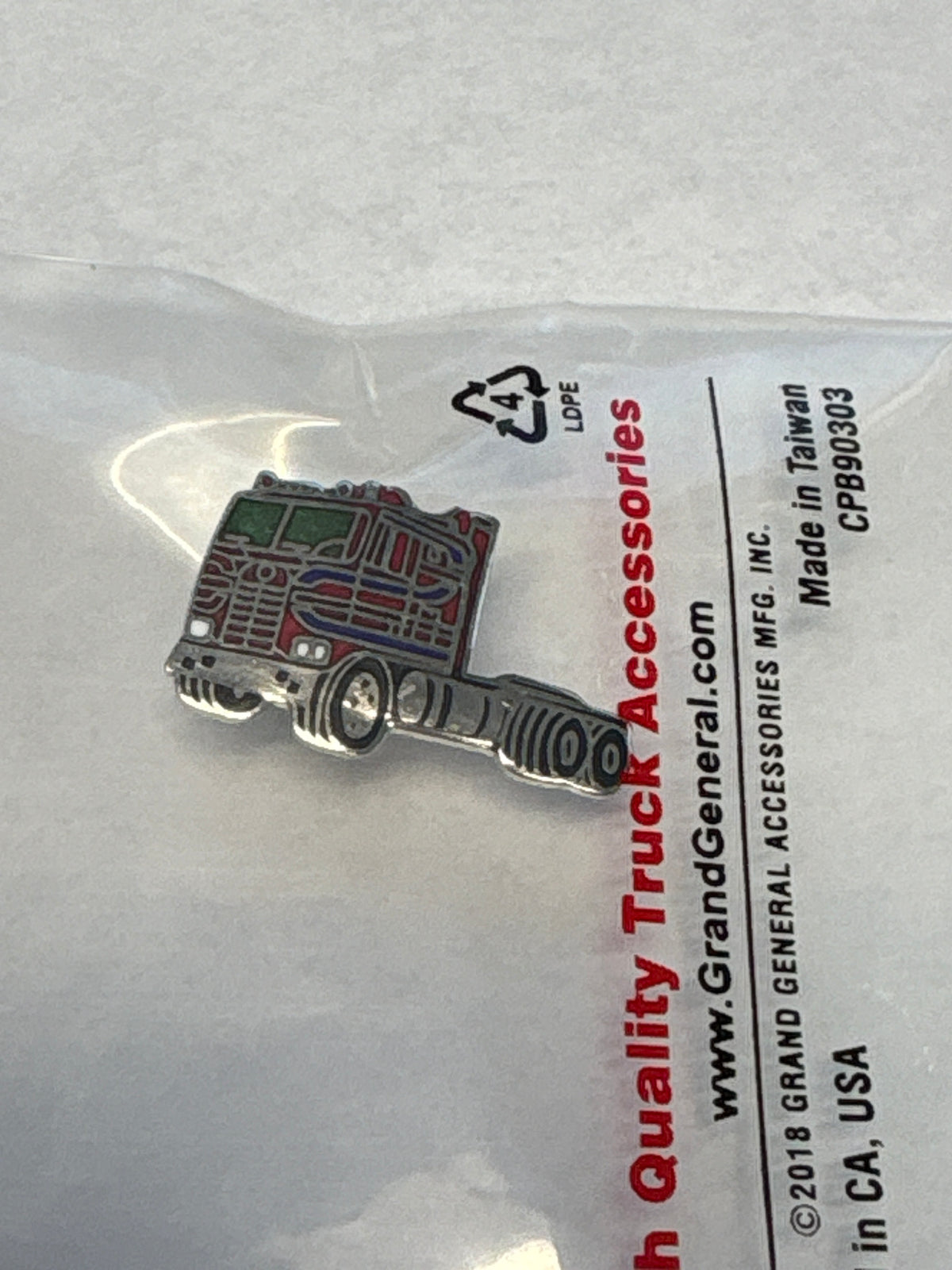 Kenworth Cab Hat Pin - The New Vernon Truck Wash