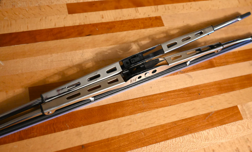 GGE 304 Stainless Steel Wiper Blade Set – 17" – Peterbilt & Kenworth - The New Vernon Truck Wash