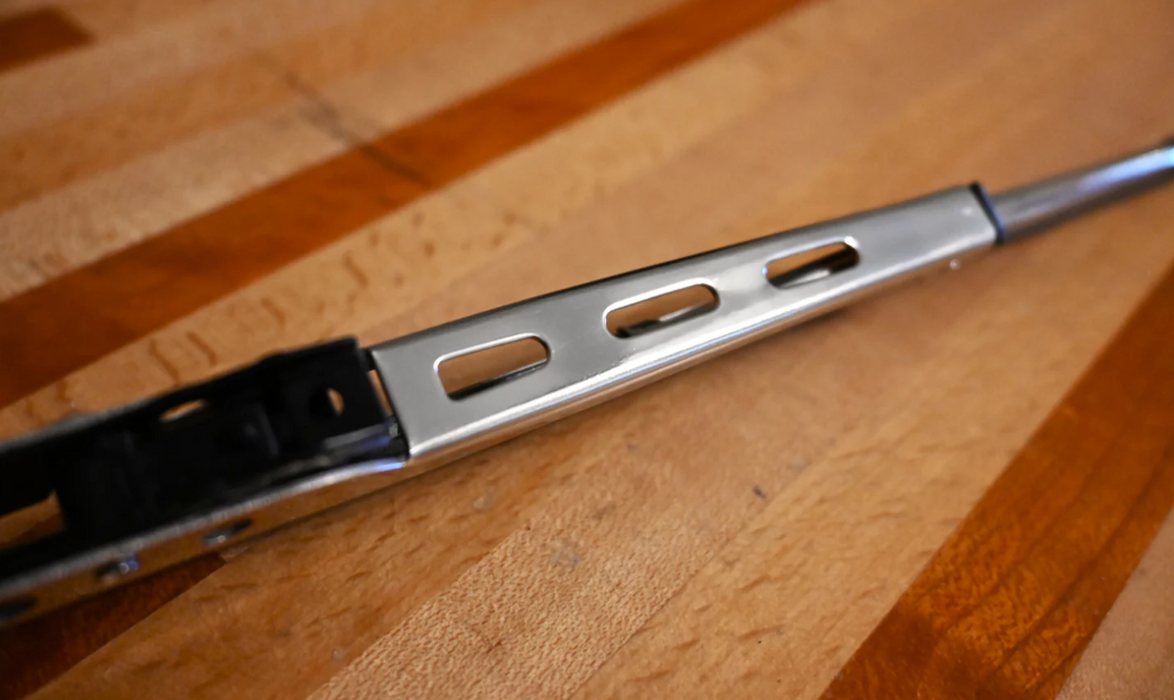 GGE 304 Stainless Steel Wiper Blade Set – 17" – Peterbilt & Kenworth - The New Vernon Truck Wash