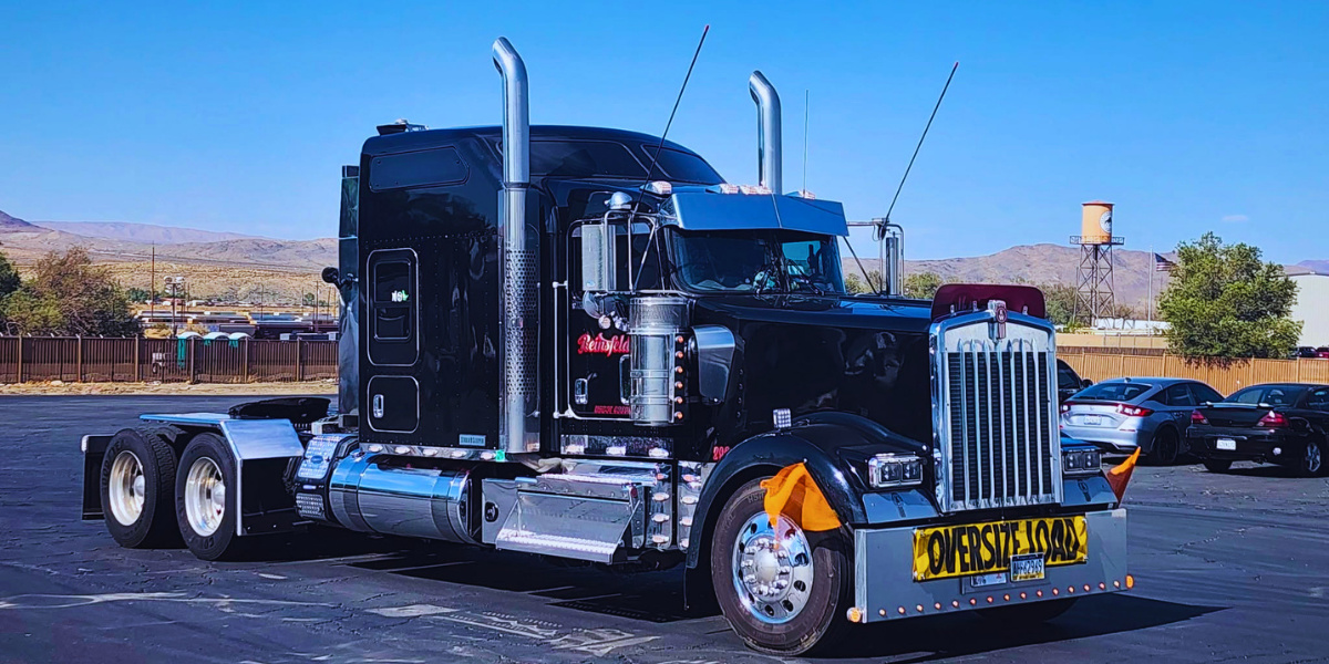 Customer Kenworth semi truck after visiting The New Vernon Truck Wash in Barstow, California.