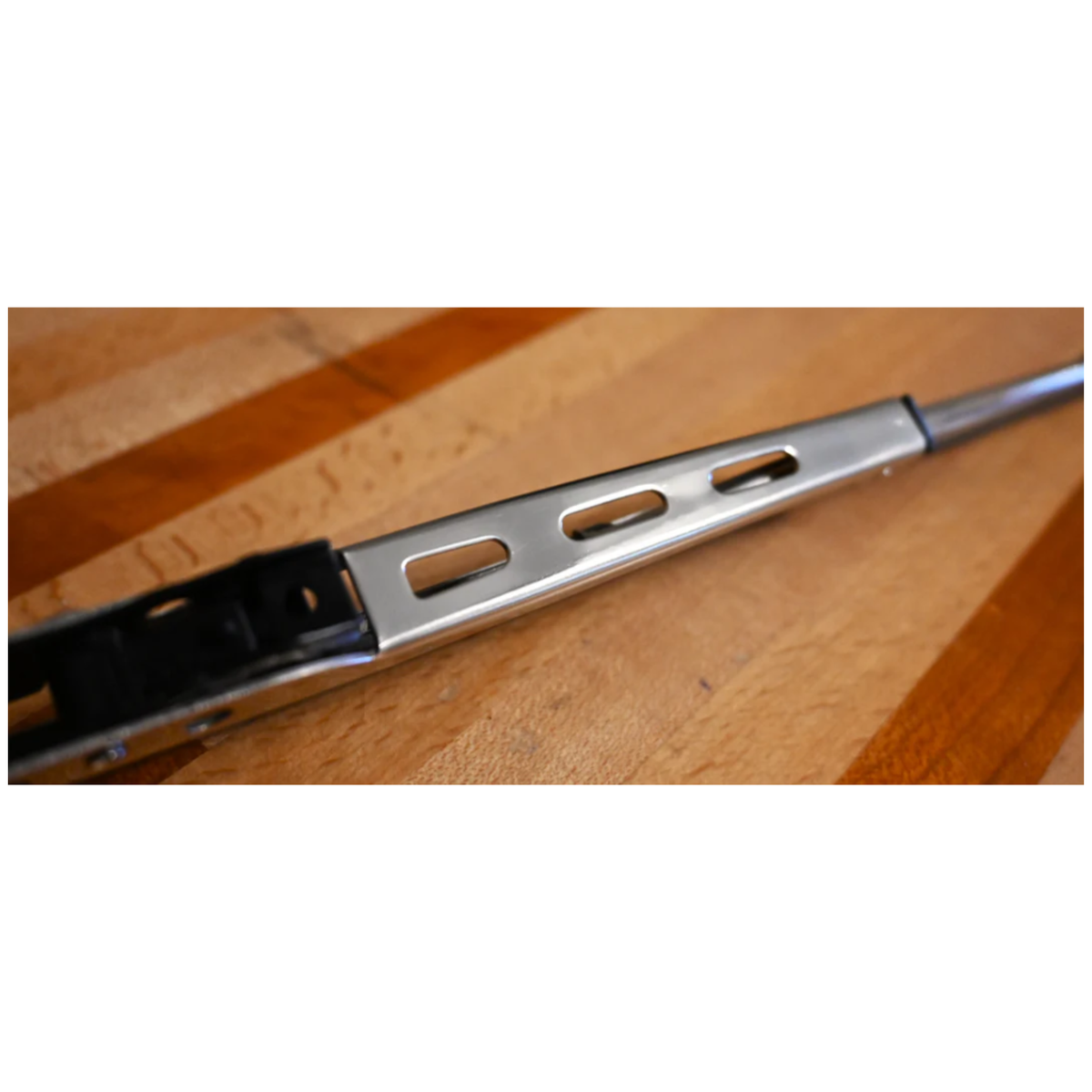 304 Stainless Steel 17" Wiper Blade Set for Peterbilt &amp; Kenworth | GGE Products