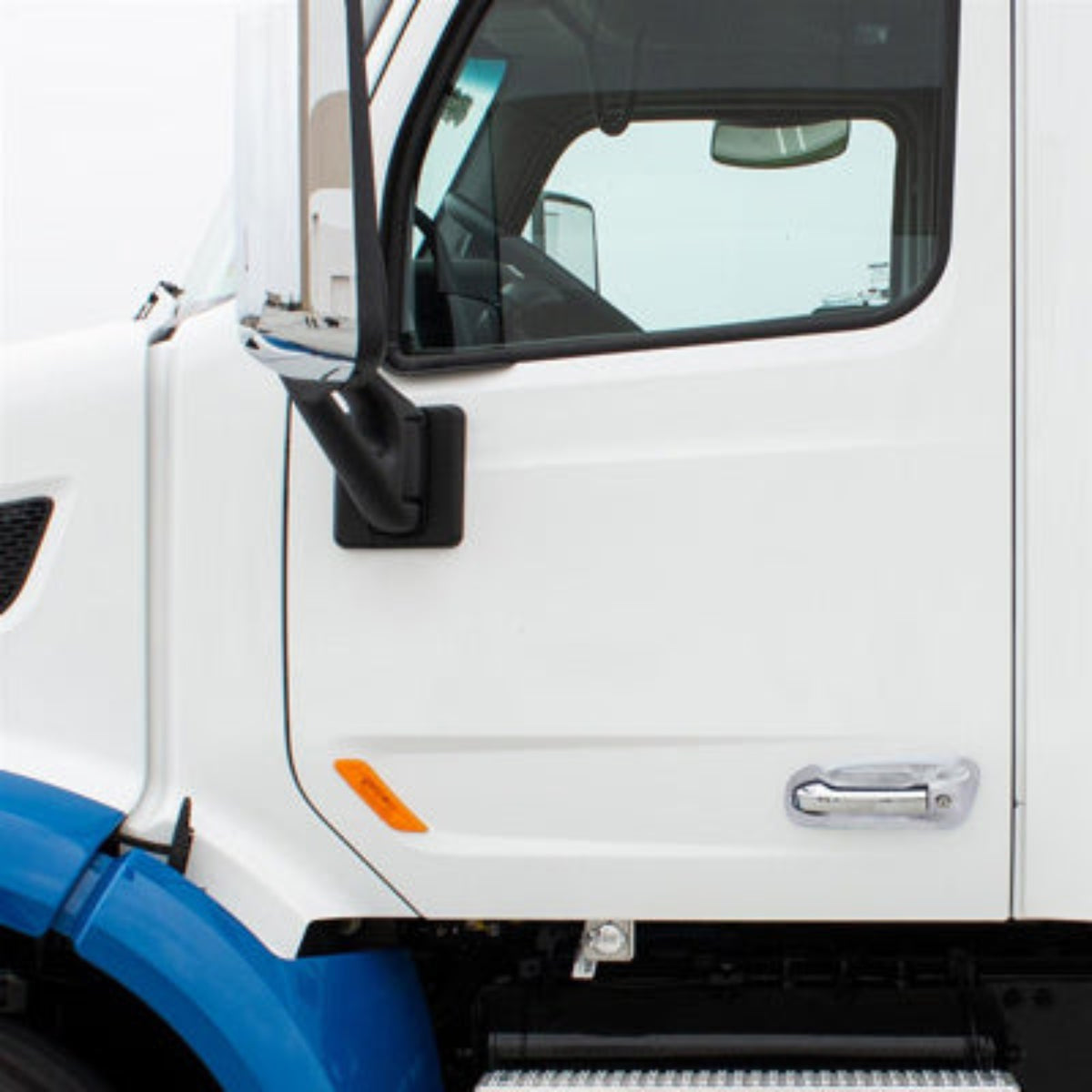 Chrome Door Handle Cover | Passenger Side | Peterbilt 579 (2013–2021) &amp; 567 (2015–2019) | United Pacific