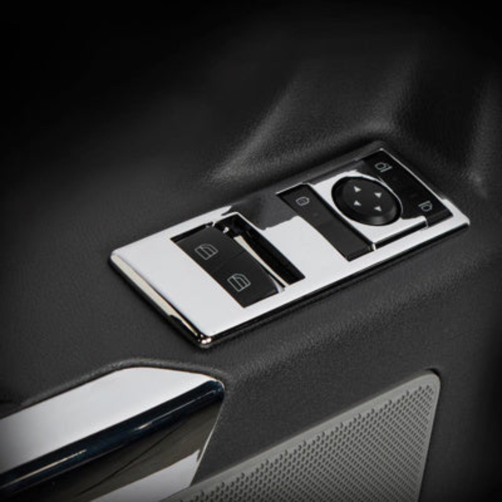 Chrome Door Switch Cover with Power Windows / Mirrors for 2018-2023 Freightliner Cascadia - The New Vernon Truck WashChrome Driver Door Switch Cover for Freightliner Cascadia 2018–2023 | United Pacific
