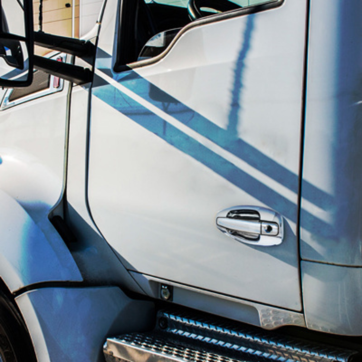 Chrome Exterior Door Handle Cover | Passenger Side | Kenworth T680/T880 (2013–2022) &amp; W990 (2019–2024) | United Pacific